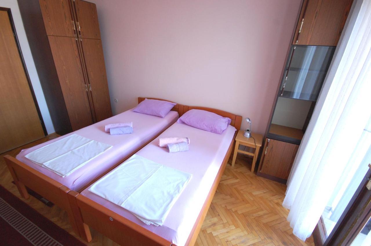 Apartments Dida By El-Pi Tours Нивице Экстерьер фото