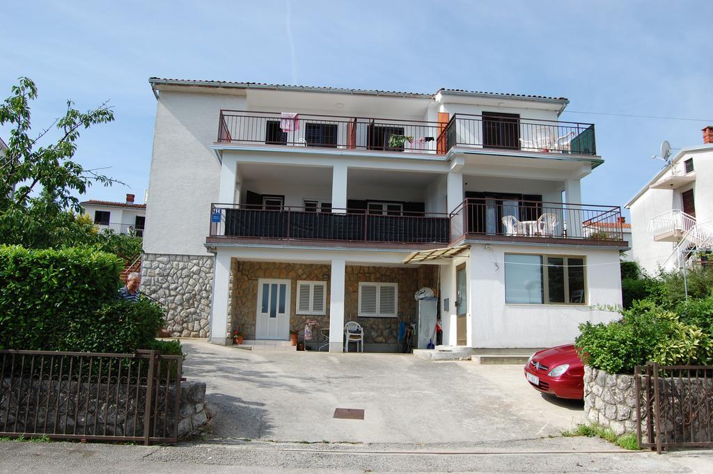 Apartments Dida By El-Pi Tours Нивице Экстерьер фото