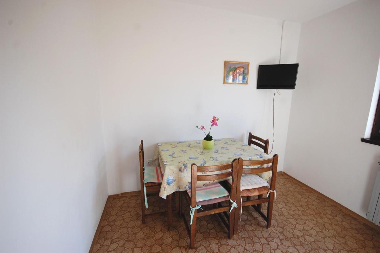 Apartments Dida By El-Pi Tours Нивице Экстерьер фото