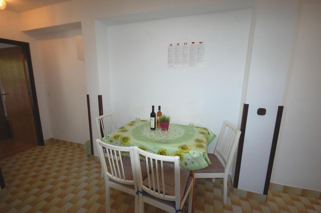 Apartments Dida By El-Pi Tours Нивице Экстерьер фото