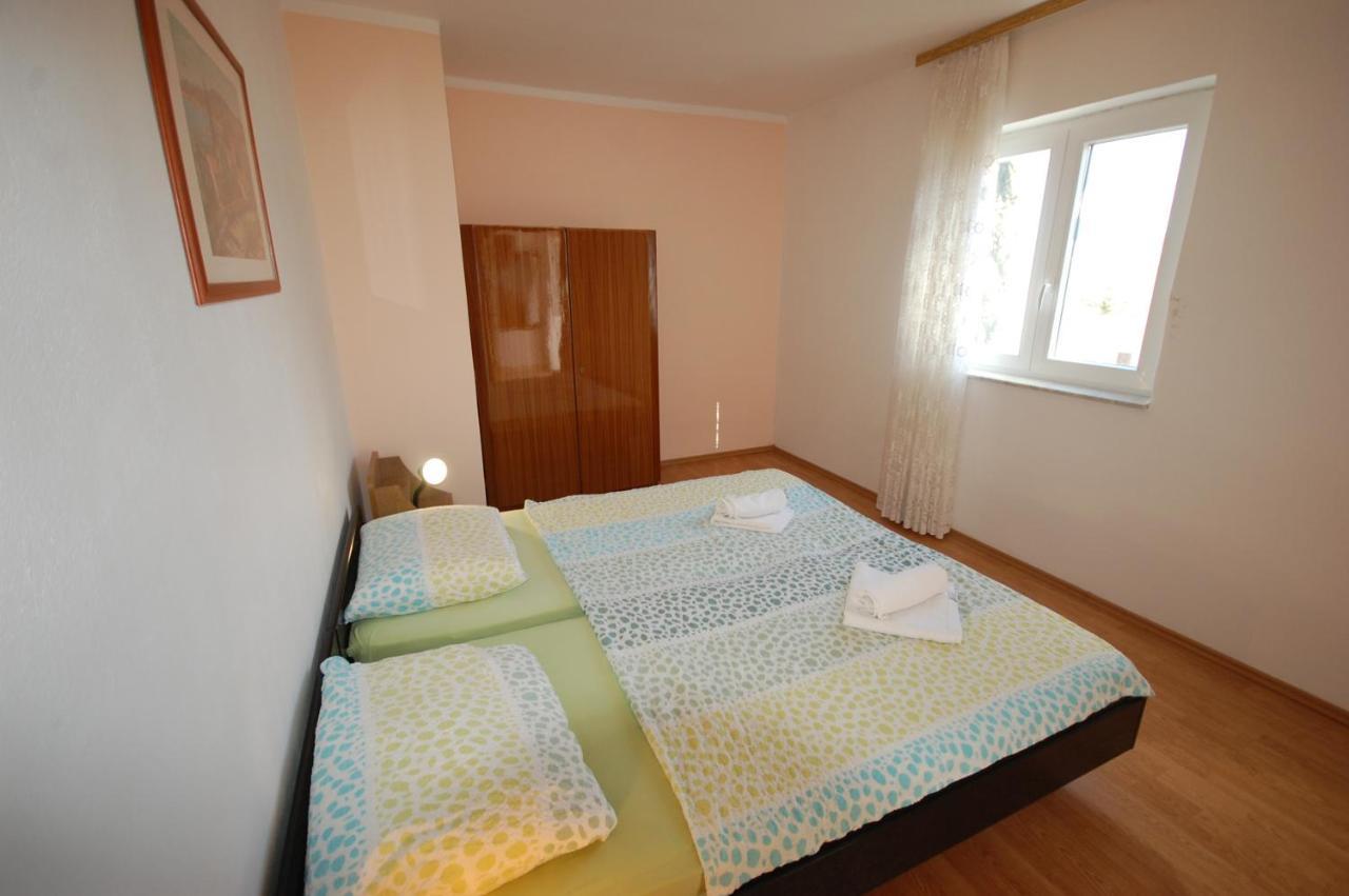 Apartments Dida By El-Pi Tours Нивице Экстерьер фото
