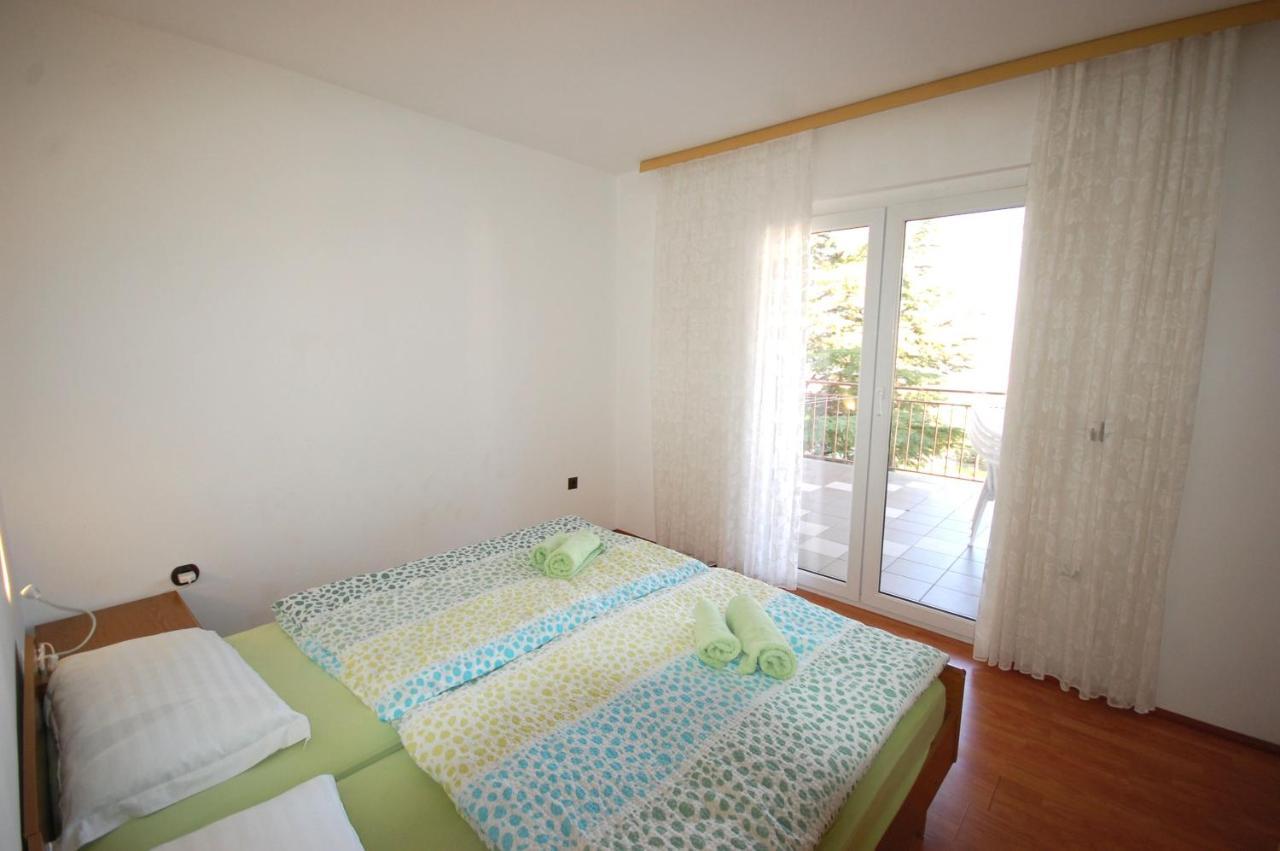 Apartments Dida By El-Pi Tours Нивице Экстерьер фото
